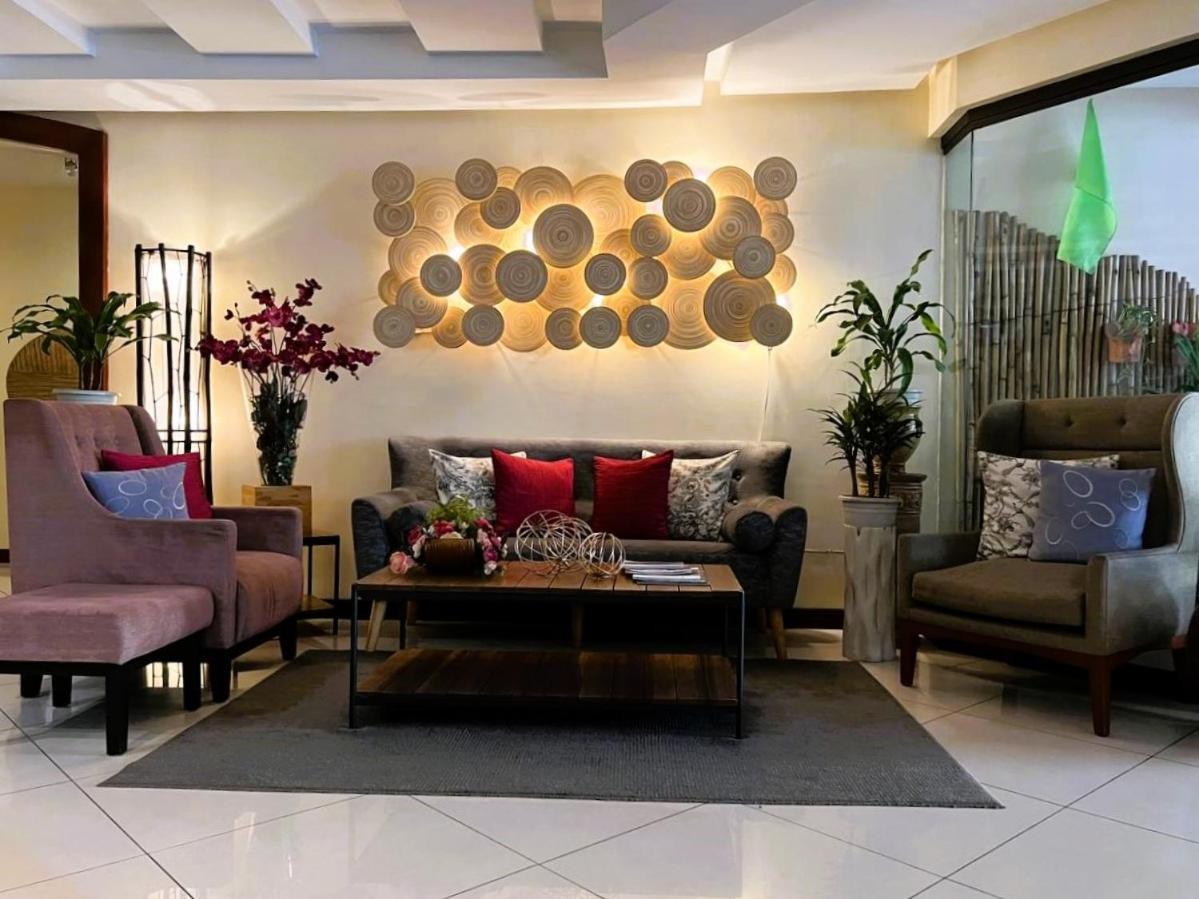 Subic Residencias Olongapo Buitenkant foto