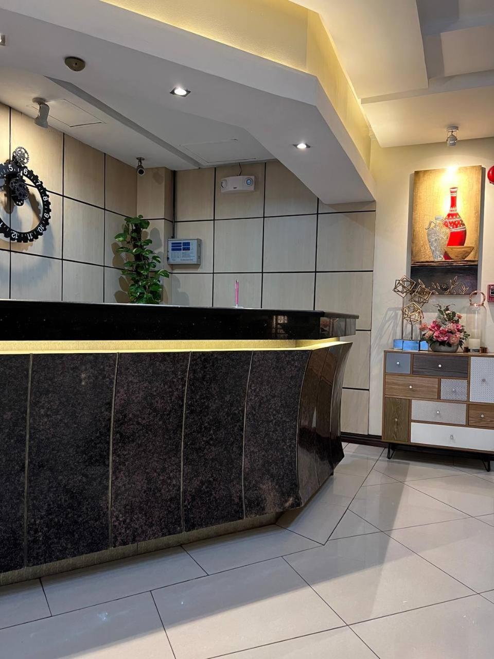 Subic Residencias Olongapo Buitenkant foto