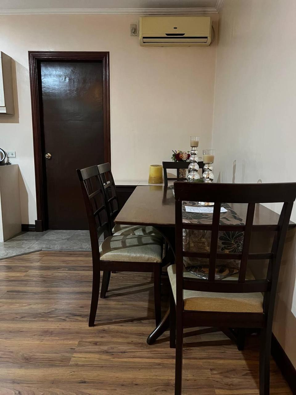 Subic Residencias Olongapo Buitenkant foto