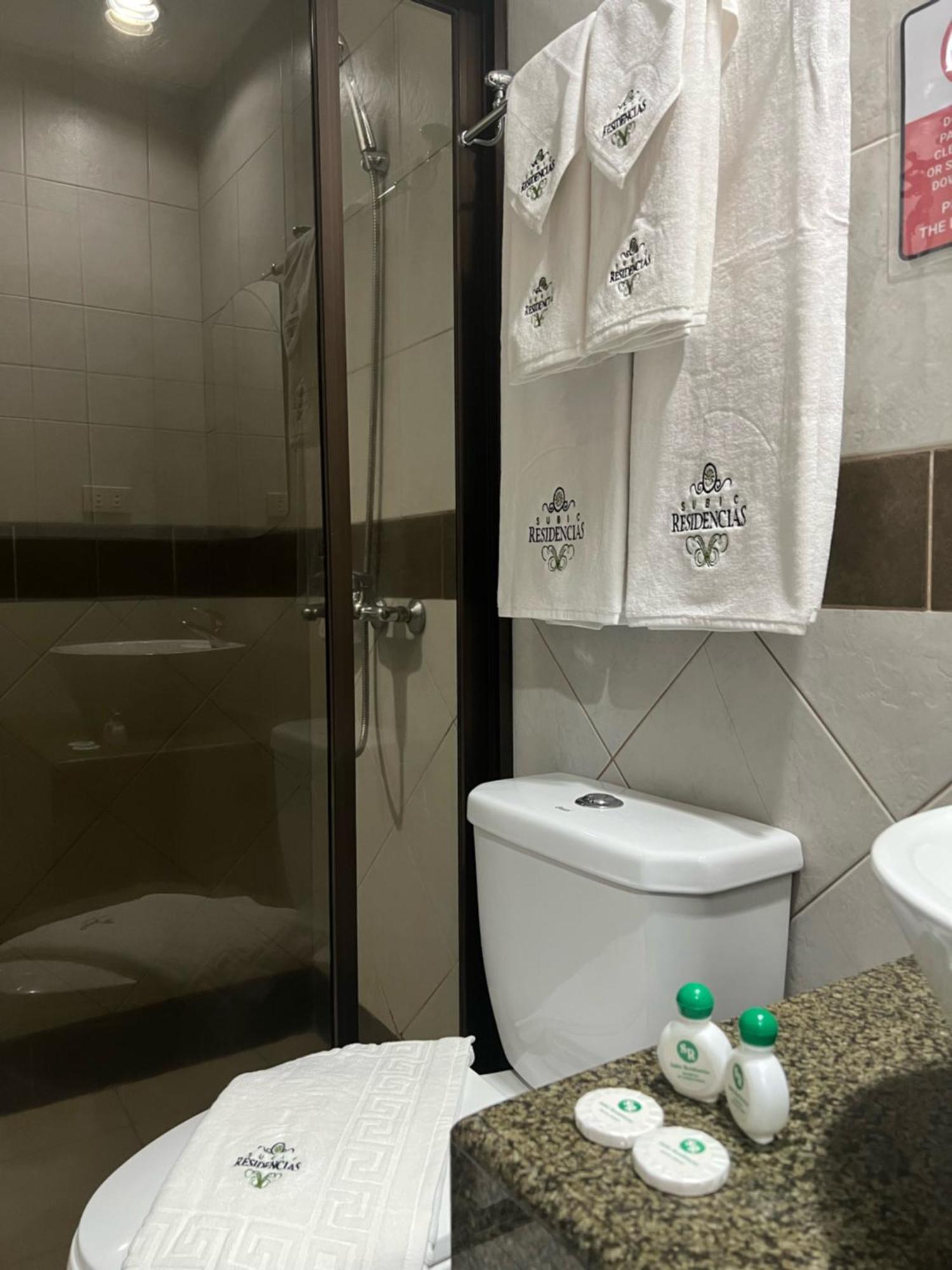 Subic Residencias Olongapo Buitenkant foto